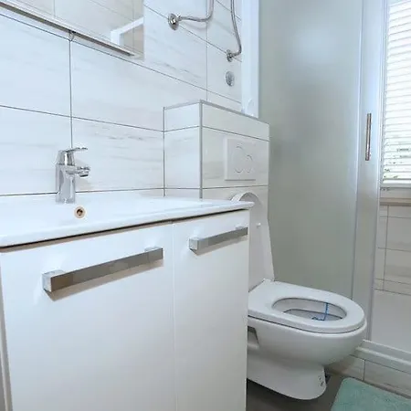 Zane Apartment *